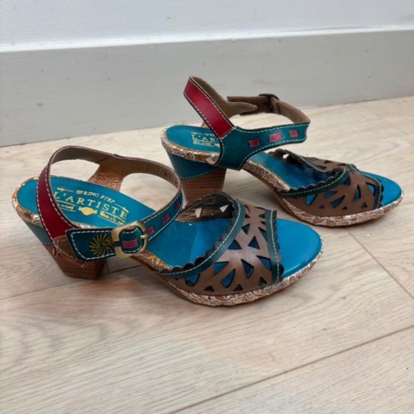 L'Artiste Acela Leather Open Toe Sandal 38 Cut Out Heels Boho Artsy Festival 90s - Picture 3 of 11